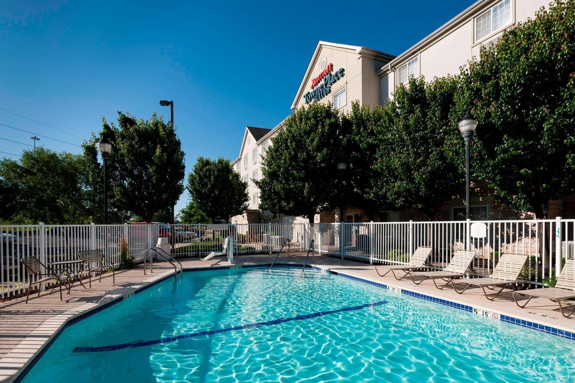 Towneplace Suites By Marriott Texarkana Exterior photo