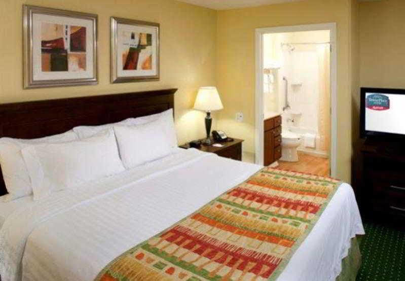 Towneplace Suites By Marriott Texarkana Exterior photo