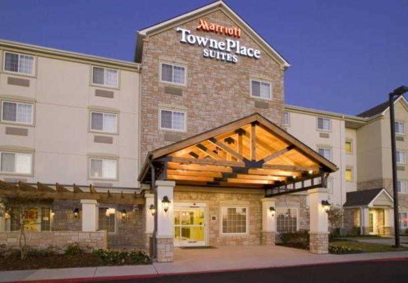 Towneplace Suites By Marriott Texarkana Exterior photo